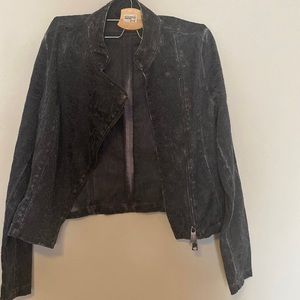 Women’s jean jacket